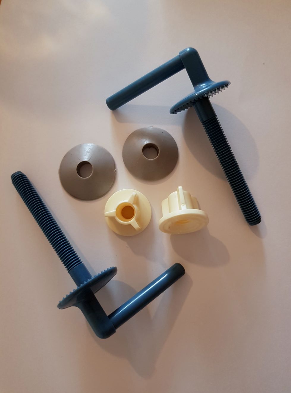 TWYFORDS JUPITER /RHAPSODY AND VENUS/VERONA TOILET SEAT HINGE PACK